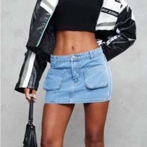 PrettyLittleThing Light blue wash cargo pocket denim mini skirt NWT Sz 6